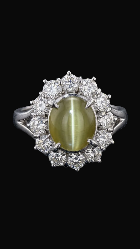 Chrysoberyl Cat's Eye Ring 3 Carats ++| Exclusive Ring for Weddings